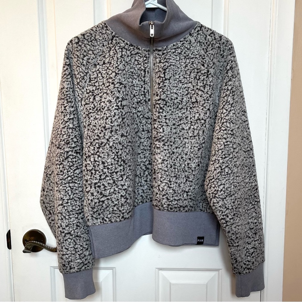 Victoria’s Secret PINK Women’s Gray Sherpa Jacket